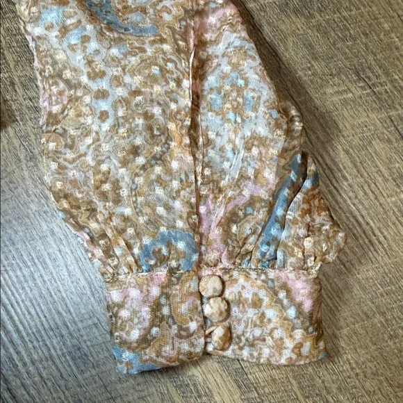 Paige Women’s Dezi Balloon Sleeve Silk Blend Button Front Paisley Top Size Small - Picture 9 of 16